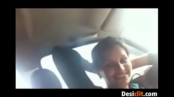 Sex video of an amateur girl having fun with her lover in the car